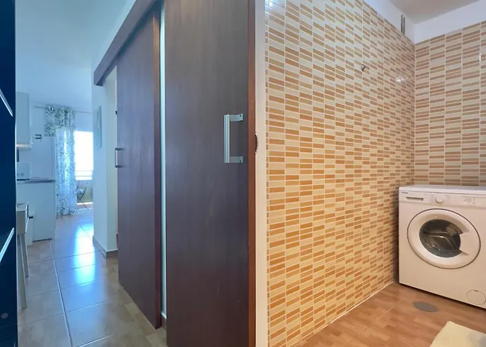 Ana Bella 拉克鲁斯